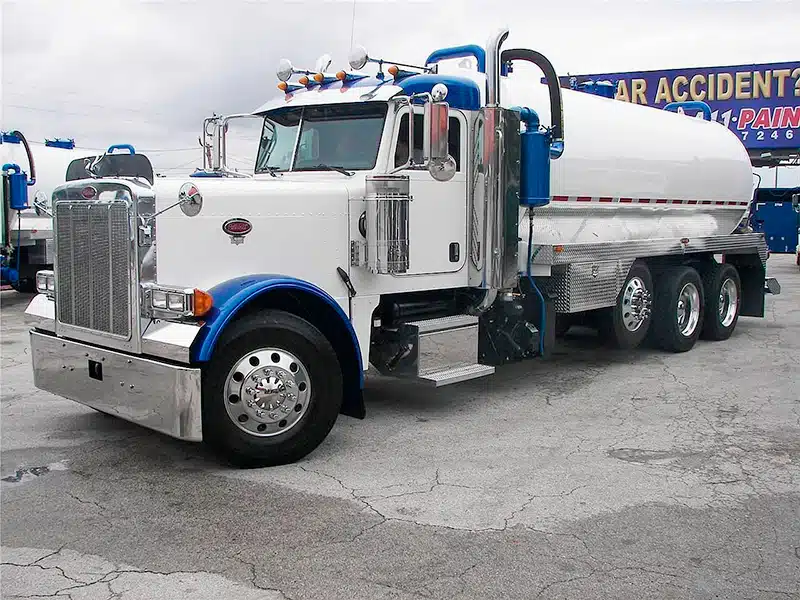 5000 Gallon Pump Truck - Commercial Snow Removal - Septic Inspection - Seepage Tank Re-Stone - Jersey Shore Septic and Sewer - Serving New Jersey in Atlantic, Middlesex, Monmouth and Ocean County, NJ